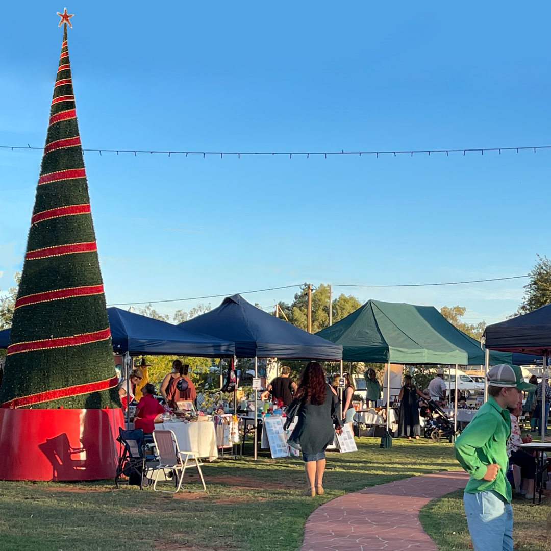 Christmas in the bulloo markets and christmas tree 2023